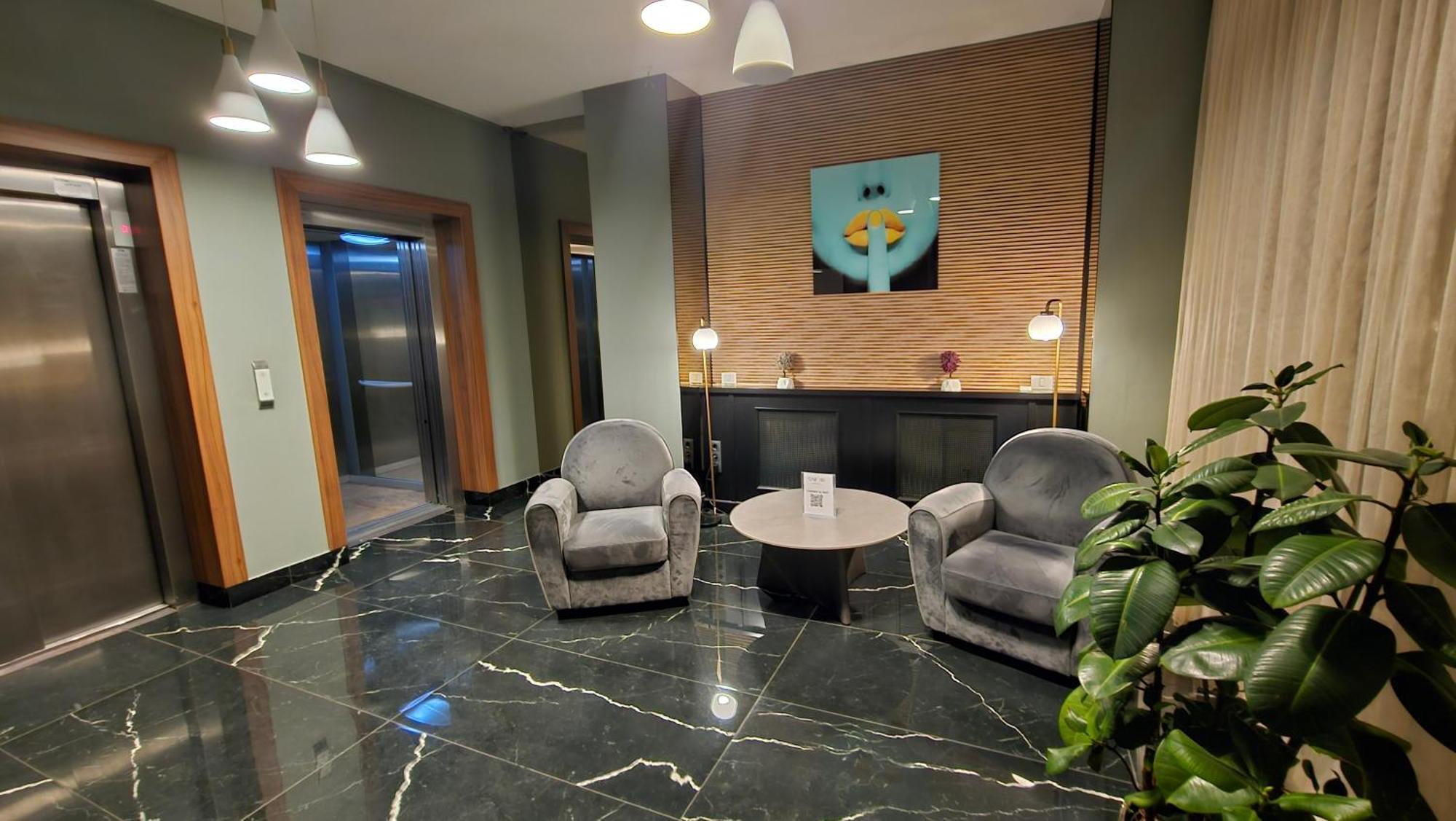 Uni88 Apartament